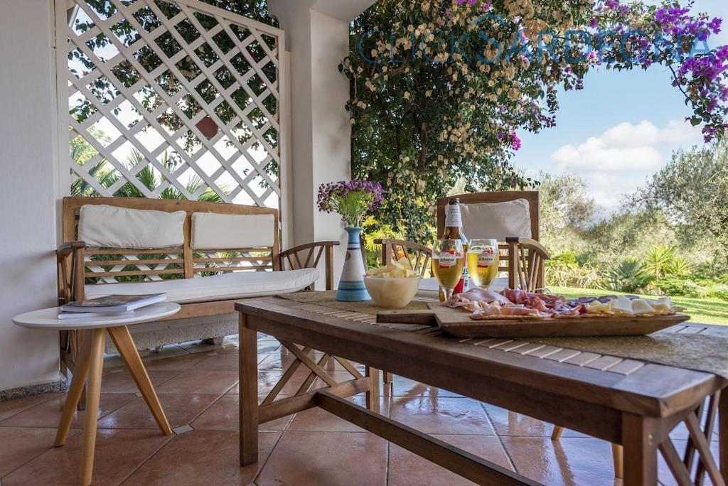 Alghero Villa Josephine Con Piscina E Parco Per 8 Ospiti Bagian luar foto